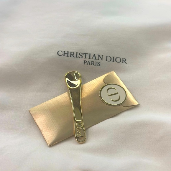Christian Dior Spoon Pendant - Dior Prestige - Applicator -...